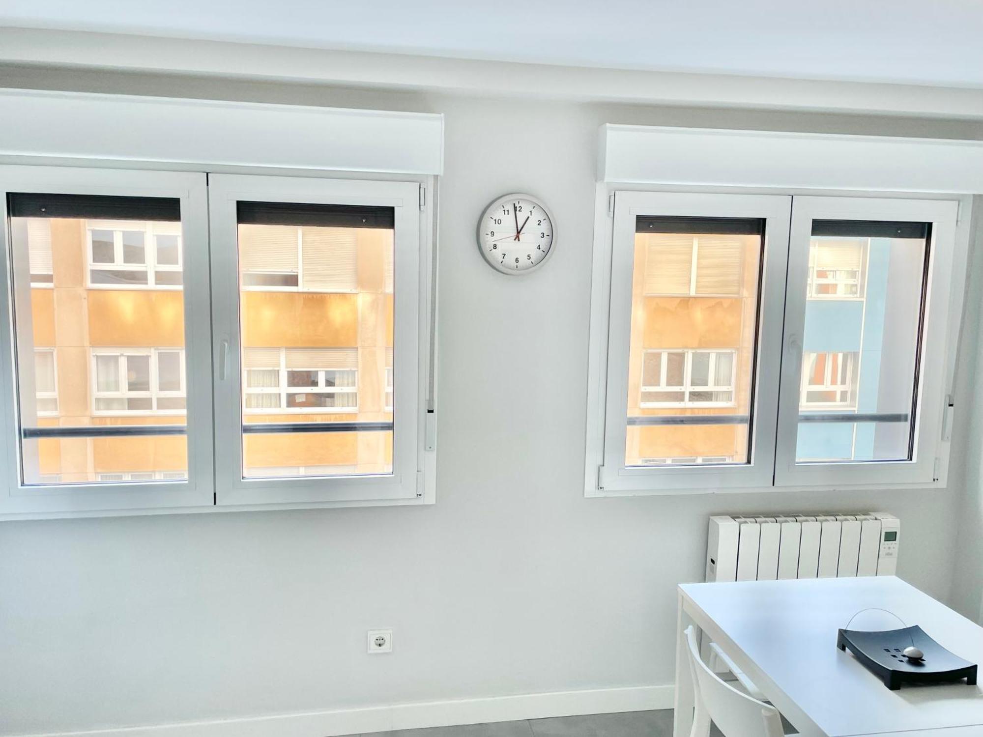 Apartamento San Lorenzo Playa. Vistas Al Mar. Хихон Екстериор снимка