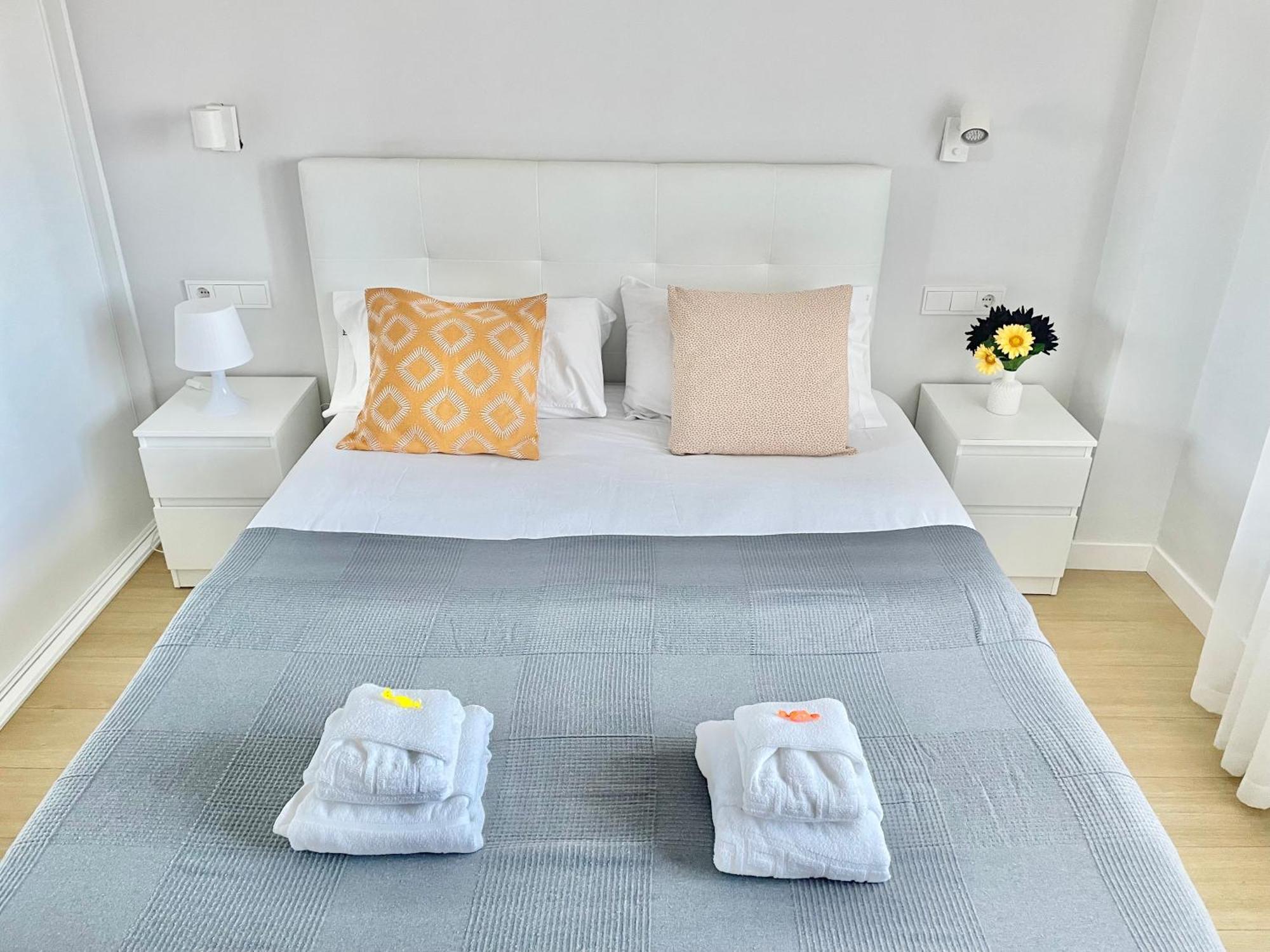 Apartamento San Lorenzo Playa. Vistas Al Mar. Хихон Екстериор снимка